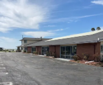 海岸騎士旅館 鄰近San Simeon State Park的酒店