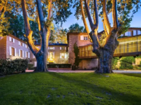 Moulin de Vernegues et Spa Hotels in Mallemort