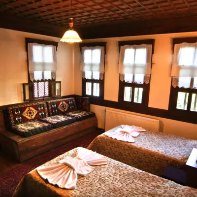 Cakiroglu Konak Hotels near Hidirlik Tepesi
