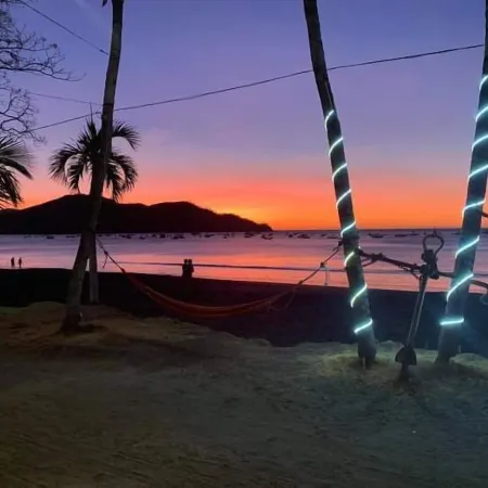 Café de Playa Beach Front Hotel