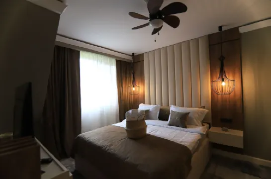 อีเล็กซัสบูติค