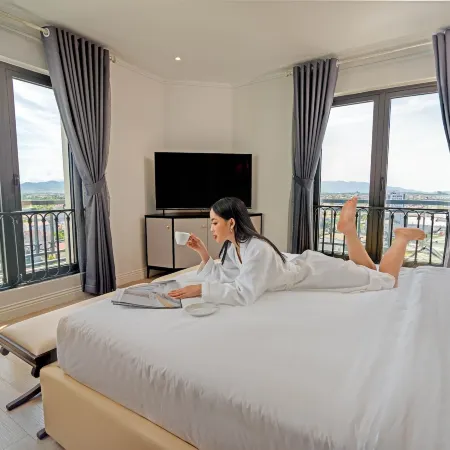 Rex Quang Binh Hotel