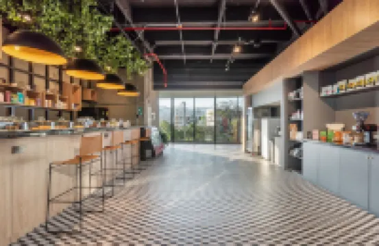 Apartamentos Go Living & Suites by Housy Host Hotel di 