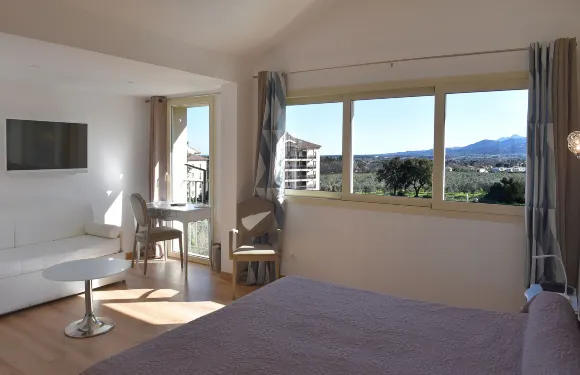 加斯特魯羅素酒店