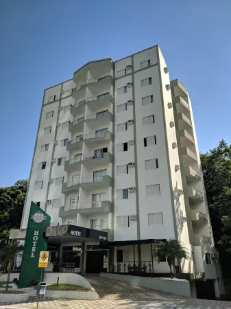 Hotel do Bosque Отели в г. Балнеариу-Камбориу