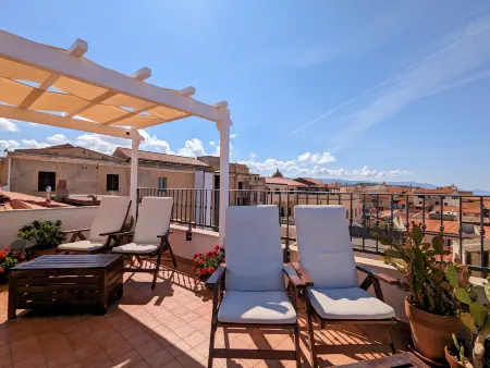 Panorama Guest House Отели в г. Альгеро