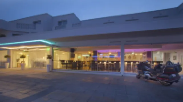 Princessa Vera Hotel Apartments