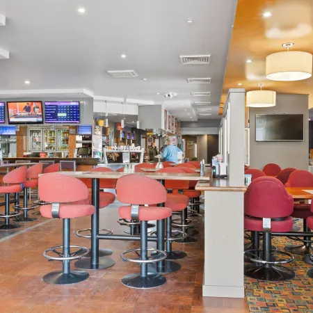 O'Shea's Royal Hotel