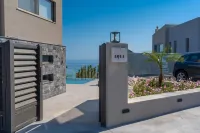 Luxury Villa Aqua with 2 Private Pools