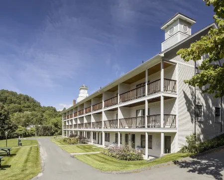 Fairbanks Inn