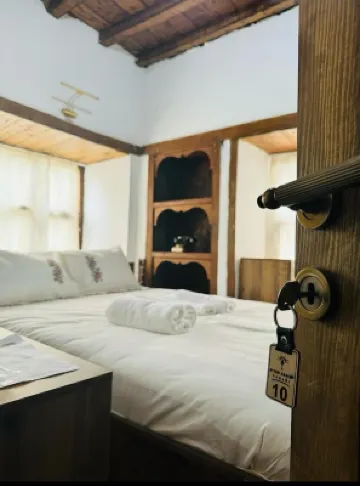 آيتين هانيم كوناجي فنادق في 