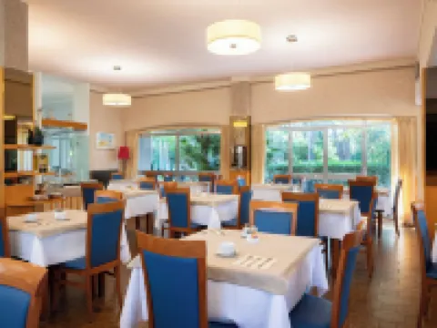 Hotel Parco dei Pini - 100mt Dal Mare Hotel di Follonica