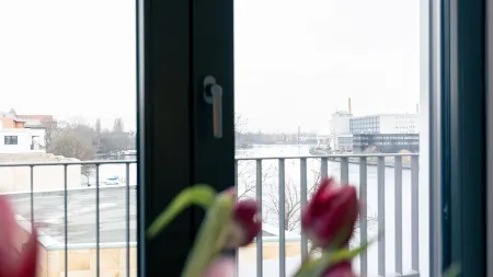 SpreeBlau Apartments Отели рядом с достопримечательностью «Мюггельзе»