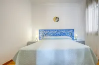Apartment in Roses by Rocky Beach