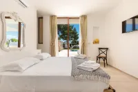 1978 Borgo Maresca by Perle di Puglia