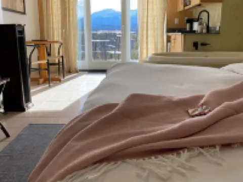 Pikes Peak Paradise Bed and Breakfast Hotels in Teller County