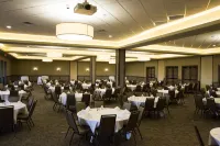 Bridges Bay Resort Hotels in Okoboji