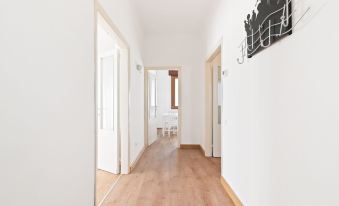 Santa Rita Roomy Apartments