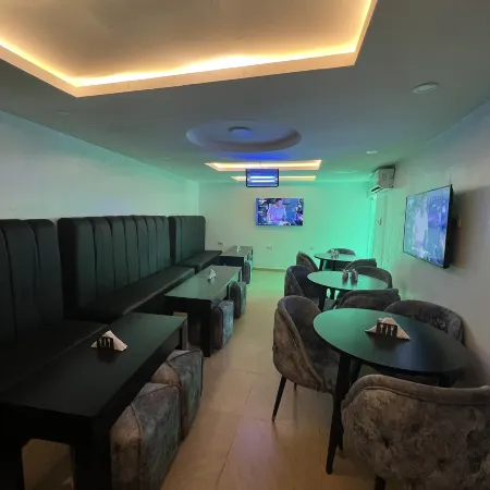 Thapunchline Apartments & Hotels Hotels in Lagos