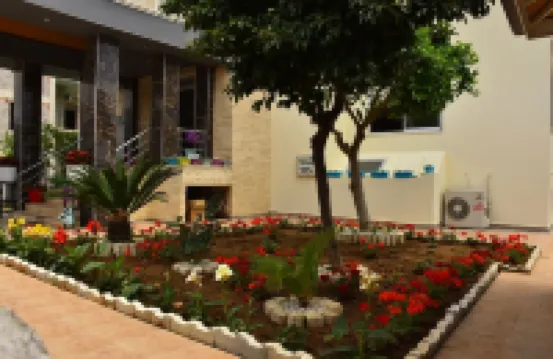 نورا سويت هوتل Hotels near مسرح سيدي الروماني