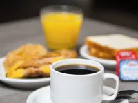 Hotel Mesaluna Short & Long Stay - Desayuno