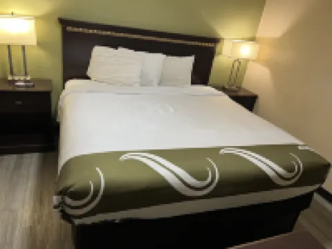 鄉村旅館-吉丁斯 吉丁斯住宿飯店