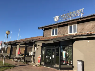 Värdshuset Glada Hudik โรงแรมใน