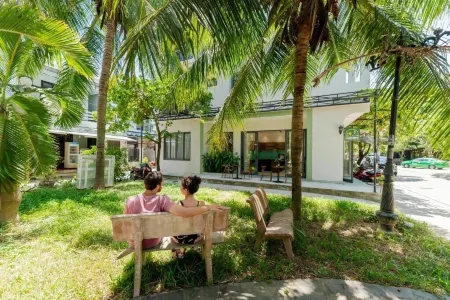 Lacasa Old Town Villa Отели рядом с достопримечательностью «Museum of Folklore in Hoi An»