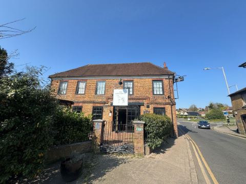 OYO The Greyhound Inn