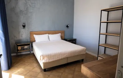 The Gate 441 Rooms