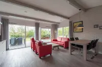Holiday Home on Car-Free Park Garnekuul - 駐車場