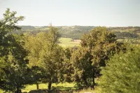 L'Ange : Between mountains and valleys House with pool table