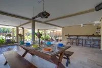 ALL INCLUSIVE Seahorse Villa - 4 Bedroom Luxury Villa near Placencia, Belize