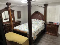 3 bedroom home that's about 10 mminutes away from the local casinos.