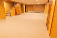 Specious Quiet 3b2b single family home with fish pond and Netflix more
