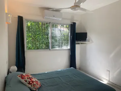 Lovely 1 bedroom apt in quiet residence. Pool, 3 min from the beach, strong wifi