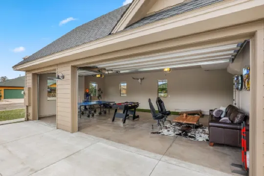 Rustic Home - Central AC, Game room, 4BR, Sleeps10