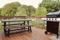 Spacious Home w/ King Bed close to Beaches, Lake Macatawa, Holland, & Saugatuck