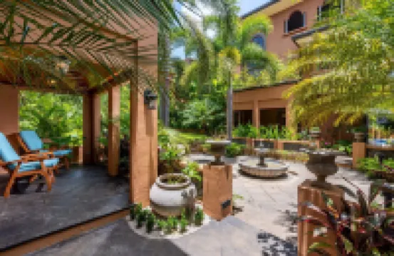 NEW-LISTING-Beautiful Villa Steps From The Beach.