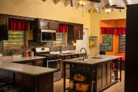 Spacious Caribbean escape for family and friends Hotels in Cedar Grove