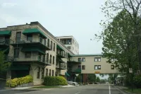 Fantastic Penthouse Downtown Grand Haven! Harbor Front Views! Walk Everywhere!