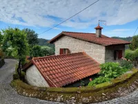 Casa das Camélias (Quinta dos Novos Canastros) Hotels in Anisso