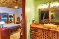 Vista Sirena: Expansive Ocean View 4 bedroom / 4.5 bath home above Dominical