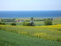 Ren. Apartment very close to the Baltic Sea, central, garden, WiFi, parking by the house