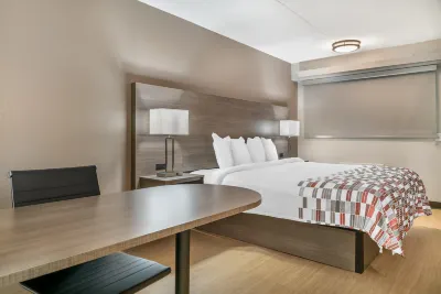 Red Roof Inn Detroit Metro Airport - Taylor فنادق في Southgate