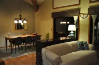 Cozy, spacious house with LAKE VIEW from ALL rooms