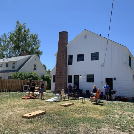 Large House 2 Blocks from Downtown Baker, large yard, and garage 4BED/2 BTH