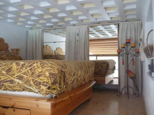 In Villa Beautiful Air-Conditioned Duplex Poolside/Garden 4 Adults+Garage.