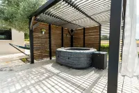 Modern villa perigueux Hotel a Trelissac