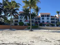 Affordable Luxury-Newly Renovated Beachfront Condo-Vacation Paradise